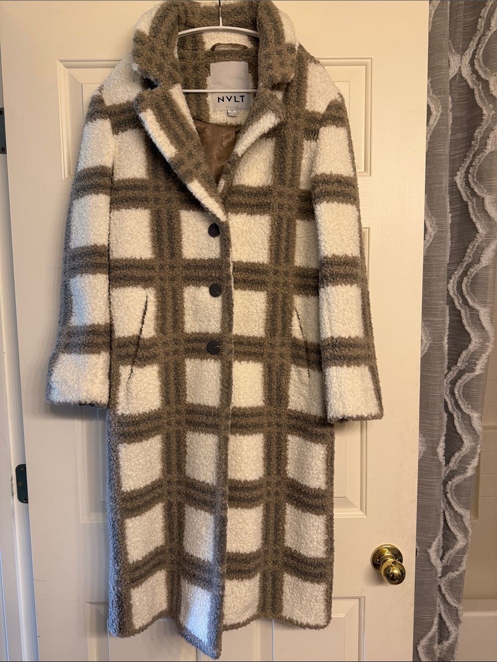 Beautiful New Anthropologie NVLT Cream & Brown Windowpane Teddy Coat